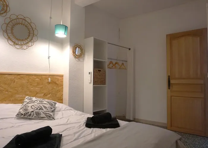 One Hundred-clim-patio-spa-parking-bbq-lit électrique *